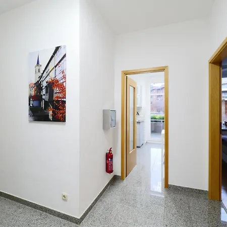 דירה Mit Blick Auf Zitadelle Petersberg - 3