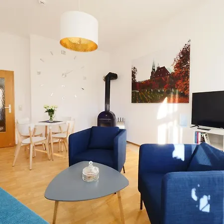 Mit Blick Auf Zitadelle Petersberg - 3 Daire *