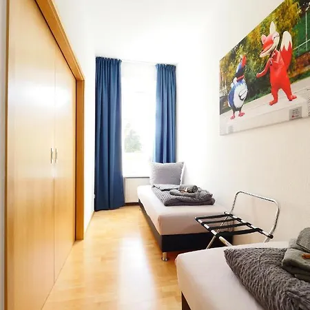 3 Raum-wohnung Mit Blick Auf Zitadelle Petersberg - Direkt Am Buga-gelände 2021 Apartment