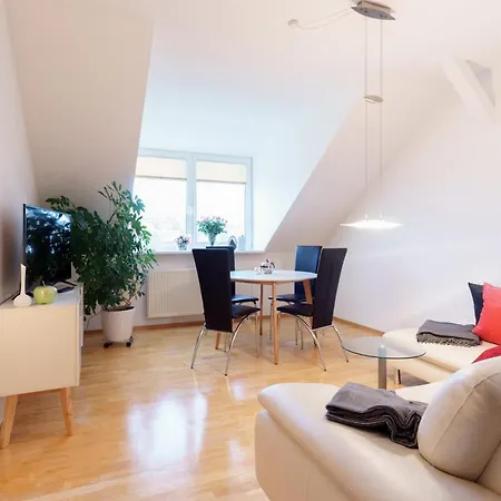 Mit Blick Auf Zitadelle Petersberg - 3 Daire