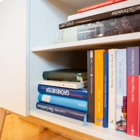 Mit Blick Auf Zitadelle Petersberg - 3