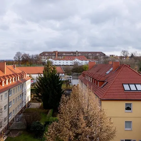 Daire Mit Blick Auf Zitadelle Petersberg - 3