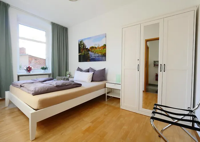 Mit Blick Auf Zitadelle Petersberg - 3 Erfurt