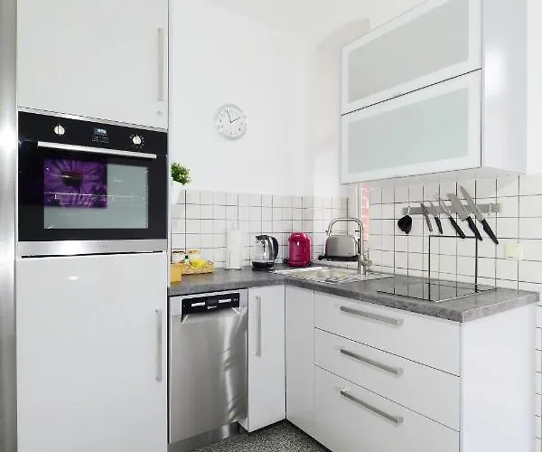 Daire Mit Blick Auf Zitadelle Petersberg - 3 *