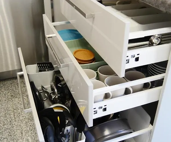 Mit Blick Auf Zitadelle Petersberg - 3 アパート *