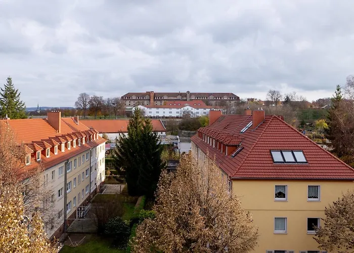 Daire Mit Blick Auf Zitadelle Petersberg - 3