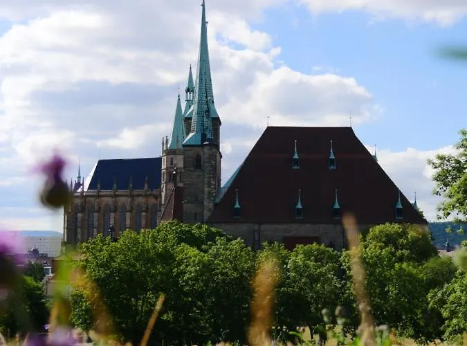 Daire Mit Blick Auf Zitadelle Petersberg - 3 *